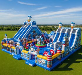 GF2-577 Donald Duck Theme Inflatable Park